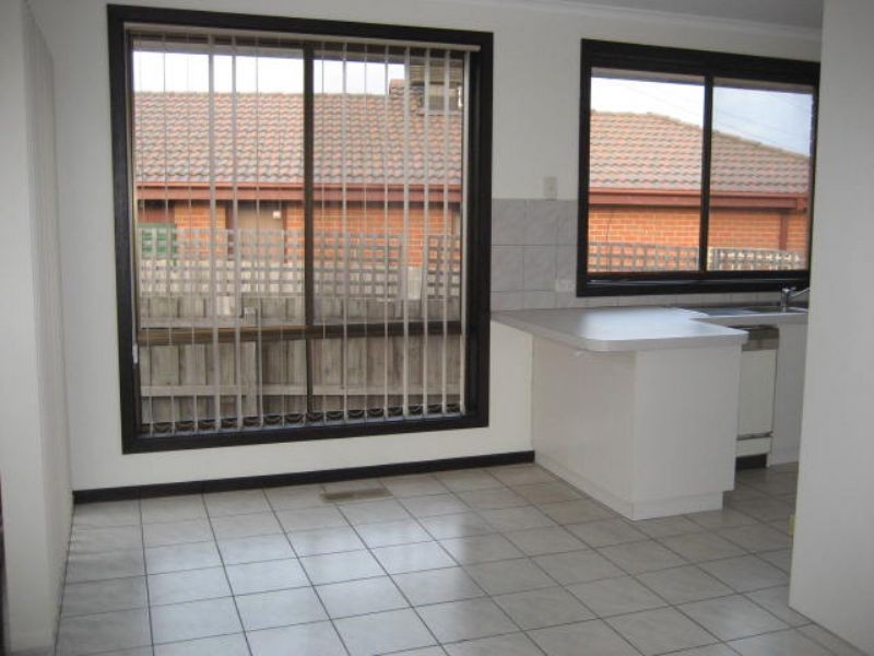 1/53 Schneider Crescent, Clarinda VIC 3169