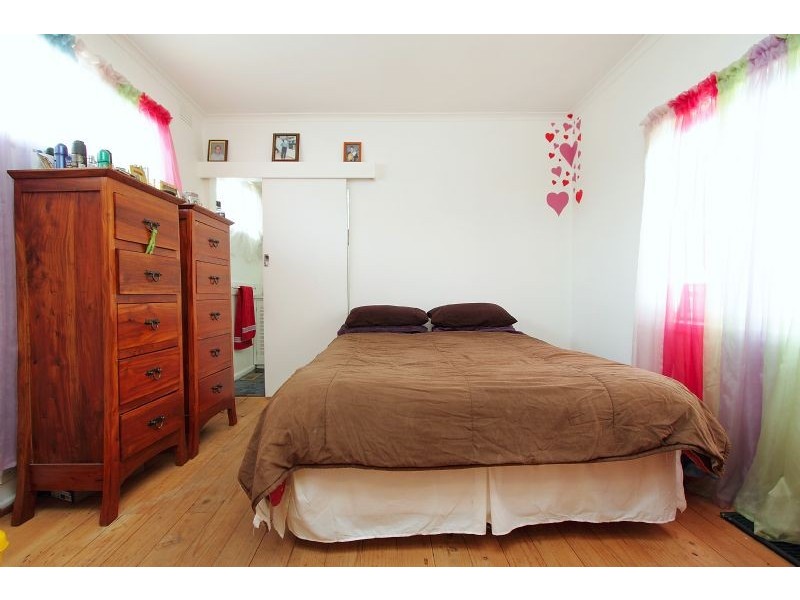 52 View Street, Clayton VIC 3168