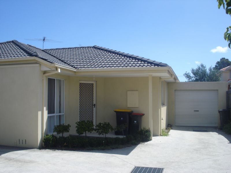 2/3 Kionga Street, Clayton VIC 3168