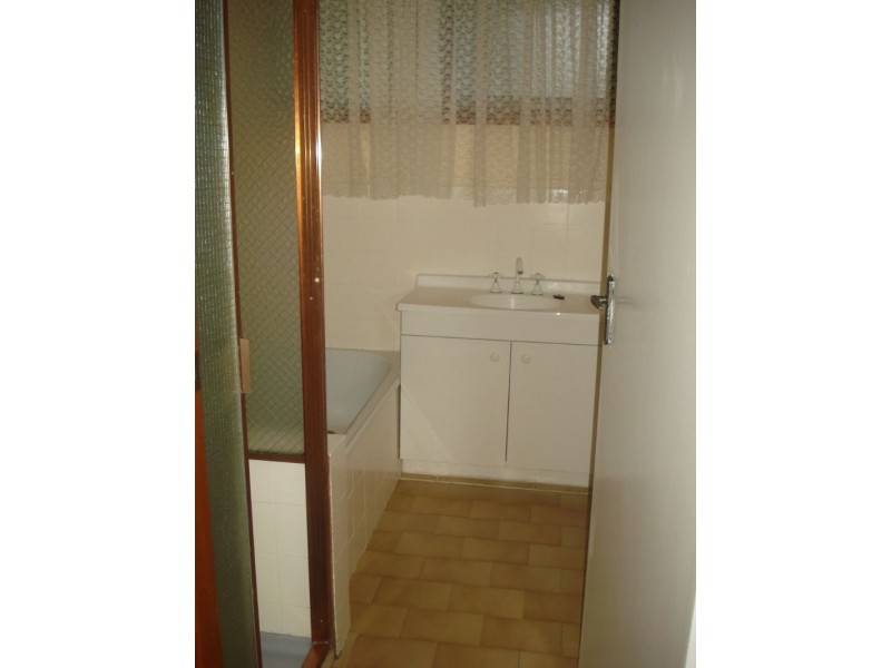 3/4 Wright Street, Clayton VIC 3168