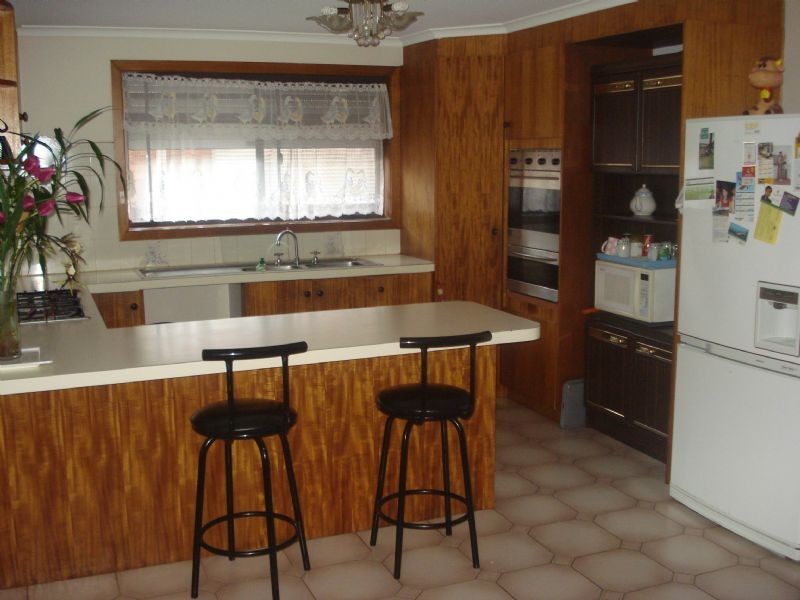 12 Poulter Crescent, Clarinda VIC 3169