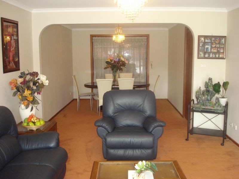 12 Poulter Crescent, Clarinda VIC 3169