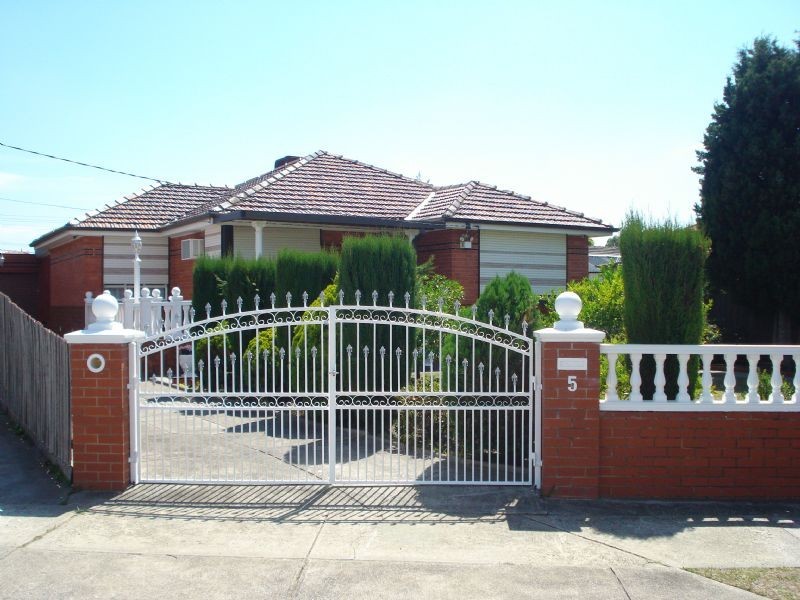 5 Keol Street, Clayton South VIC 3169