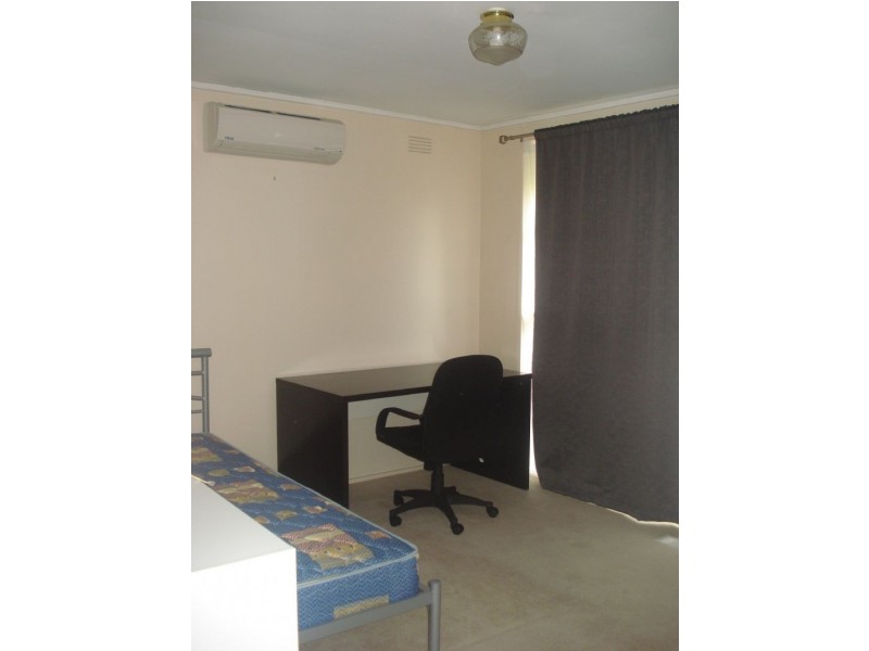 1 Chandor Court, Notting Hill VIC 3168