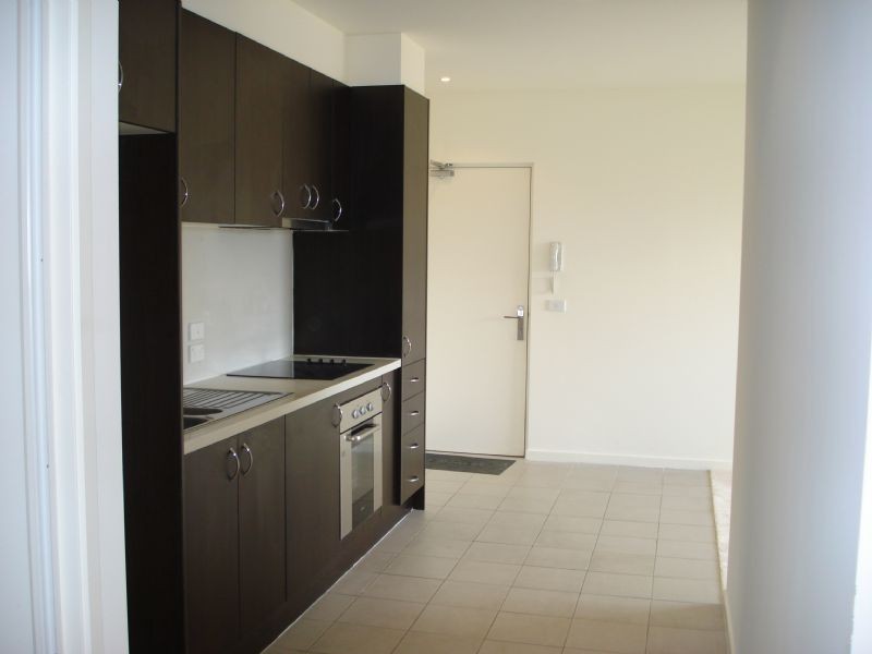 18/1324-1328 Centre Road, Clayton VIC 3168
