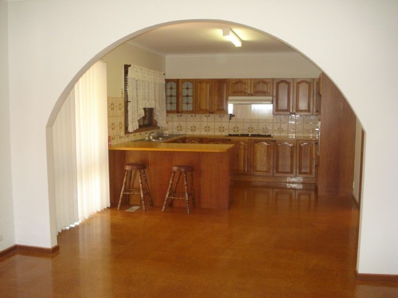 19 Scotsburn Avenue, Clayton VIC 3168