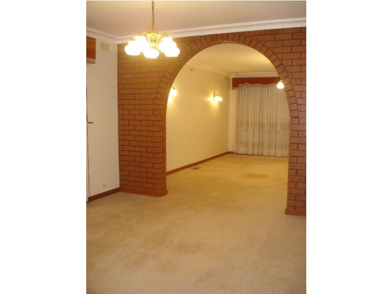 19 Scotsburn Avenue, Clayton VIC 3168