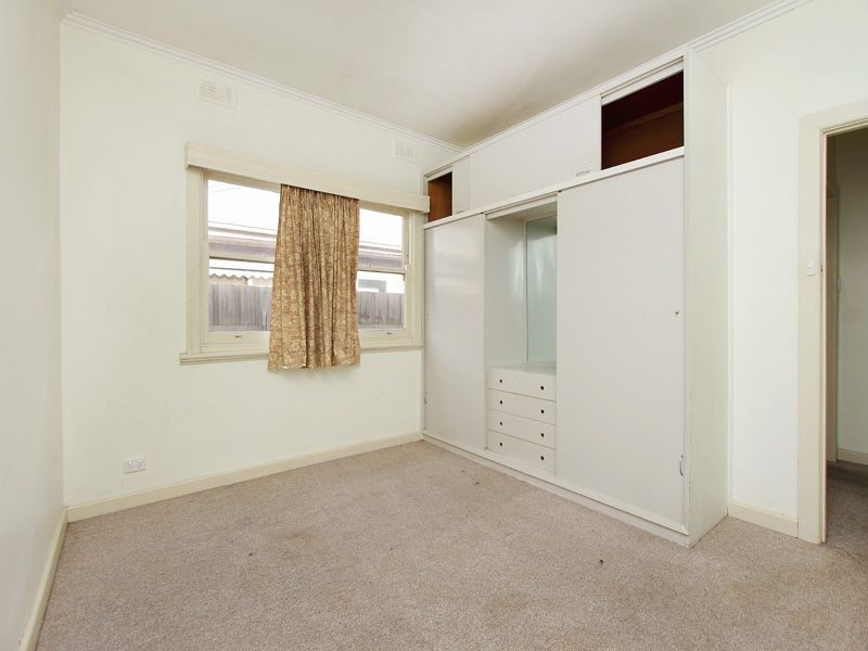 13 First Street, Clayton VIC 3168
