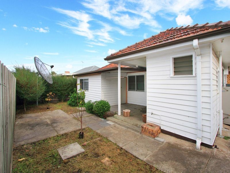13 First Street, Clayton VIC 3168