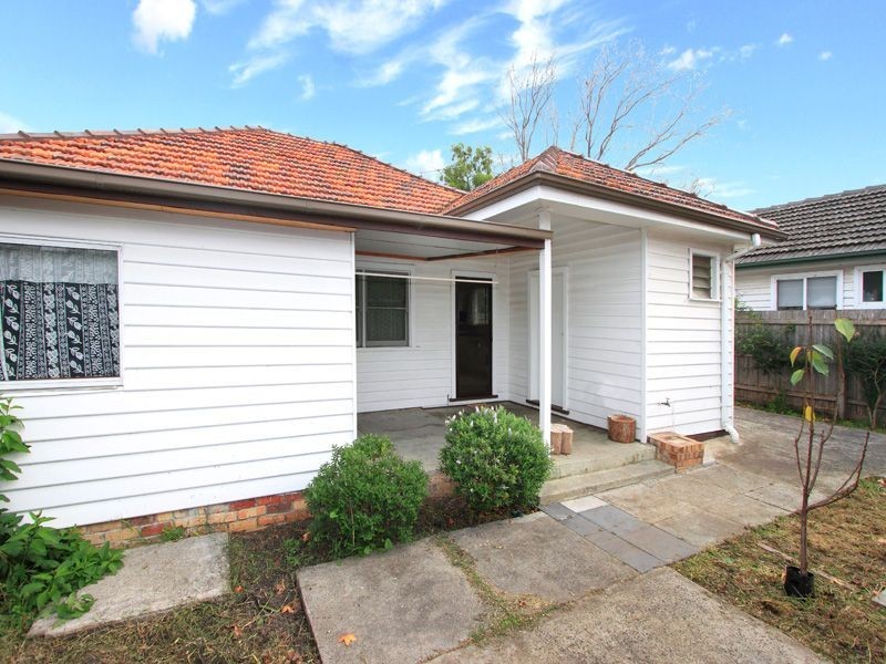 13 First Street, Clayton VIC 3168