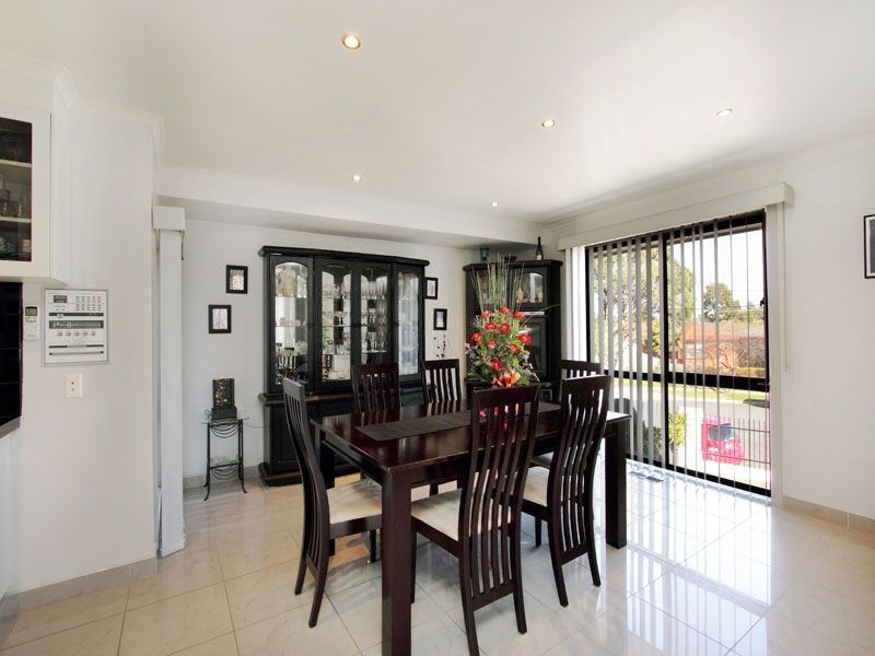 9 Miranda Close, Clayton South VIC 3169