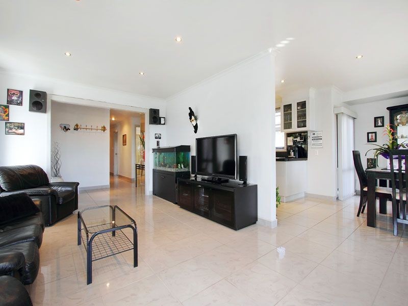 9 Miranda Close, Clayton South VIC 3169