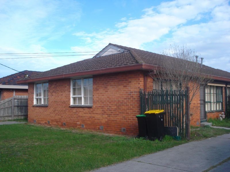 1/9 Melosa Avenue, Clayton South VIC 3169