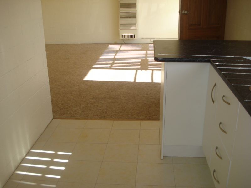 1/9 Melosa Avenue, Clayton South VIC 3169