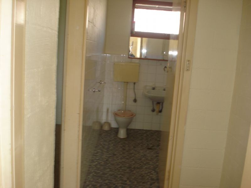 1/9 Melosa Avenue, Clayton South VIC 3169