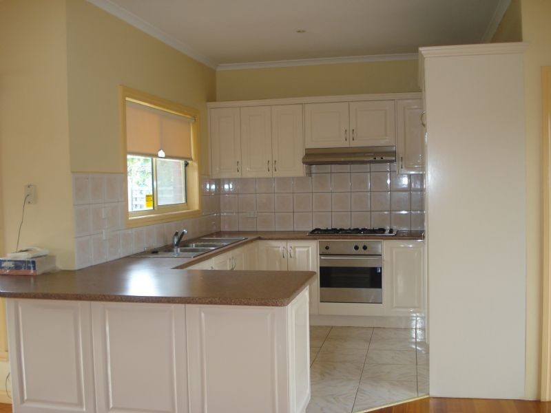 2/8 Colonel Street, Clayton VIC 3168