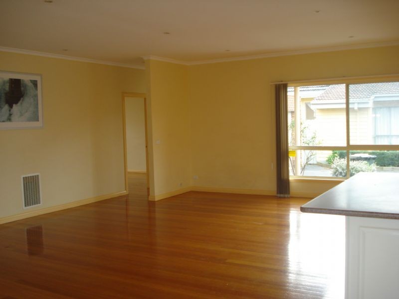 2/8 Colonel Street, Clayton VIC 3168