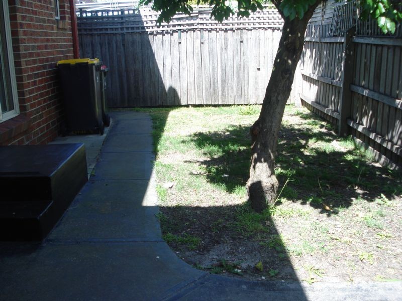 2/8 Colonel Street, Clayton VIC 3168