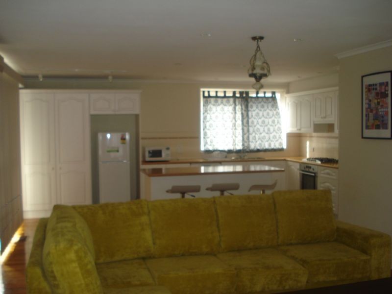 1 Chandor Court, Notting Hill VIC 3168