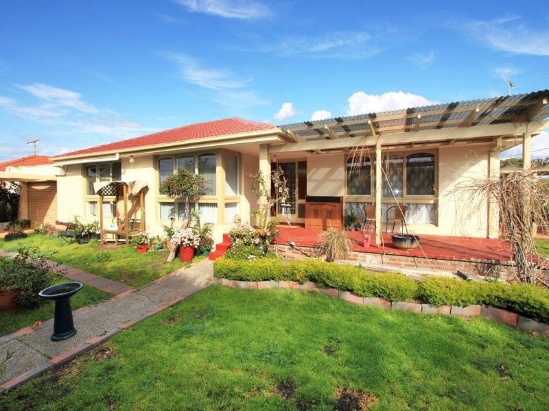 53 Glenelg Drive, Clayton South VIC 3169