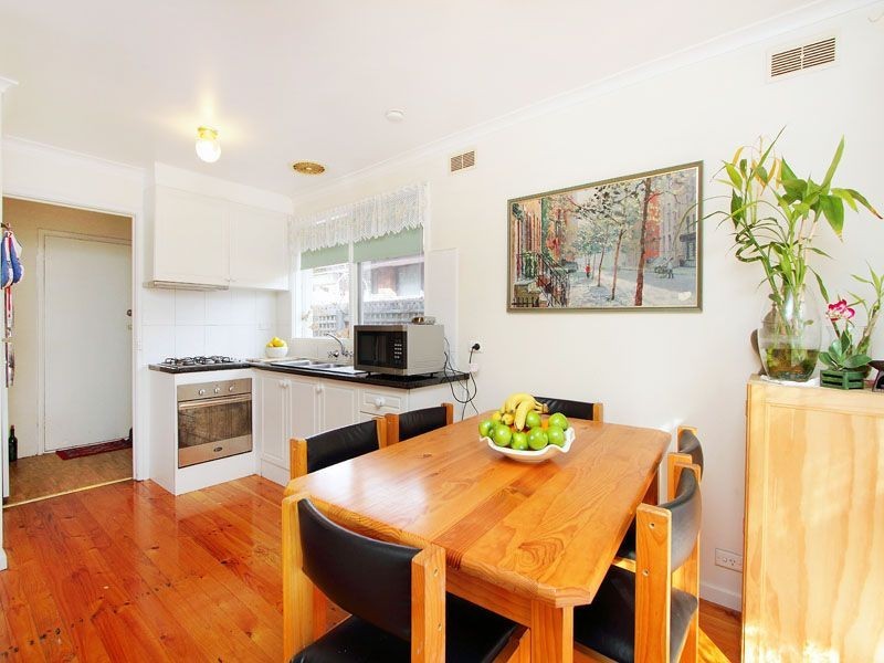 53 Glenelg Drive, Clayton South VIC 3169