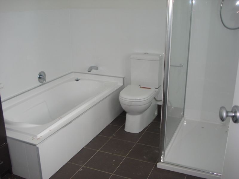 2/111 Tiverton Drive, Mulgrave VIC 3170