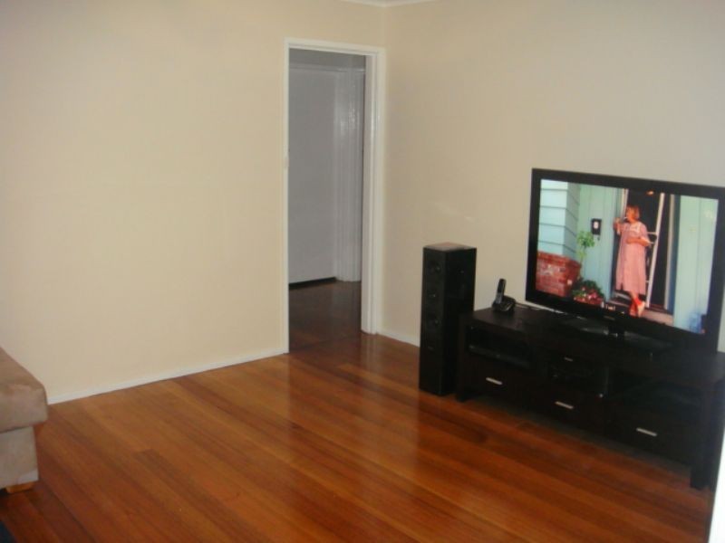 15 Barringun Crescent, Clayton South VIC 3169
