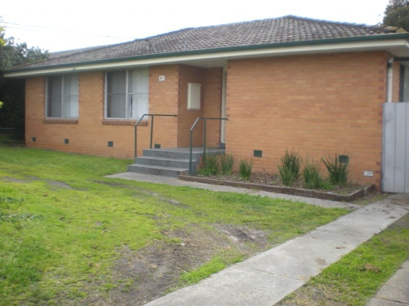 41 Laurina Crescent, Frankston North VIC 3200
