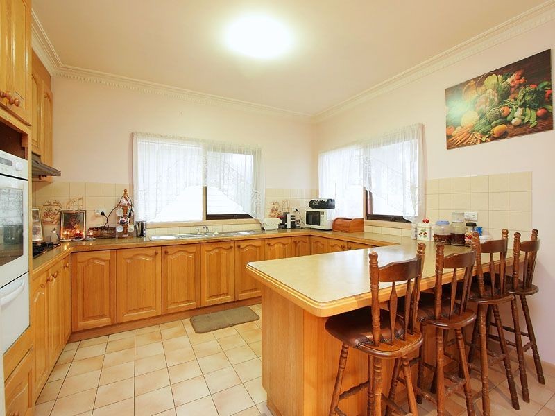 51 Harlington Street, Clayton VIC 3168