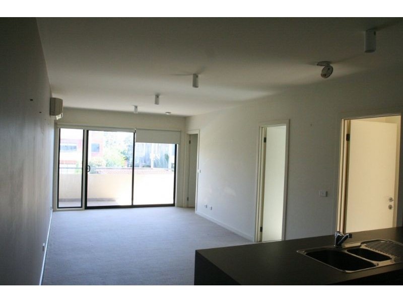 11/2 Monash Green Drive, Clayton VIC 3168