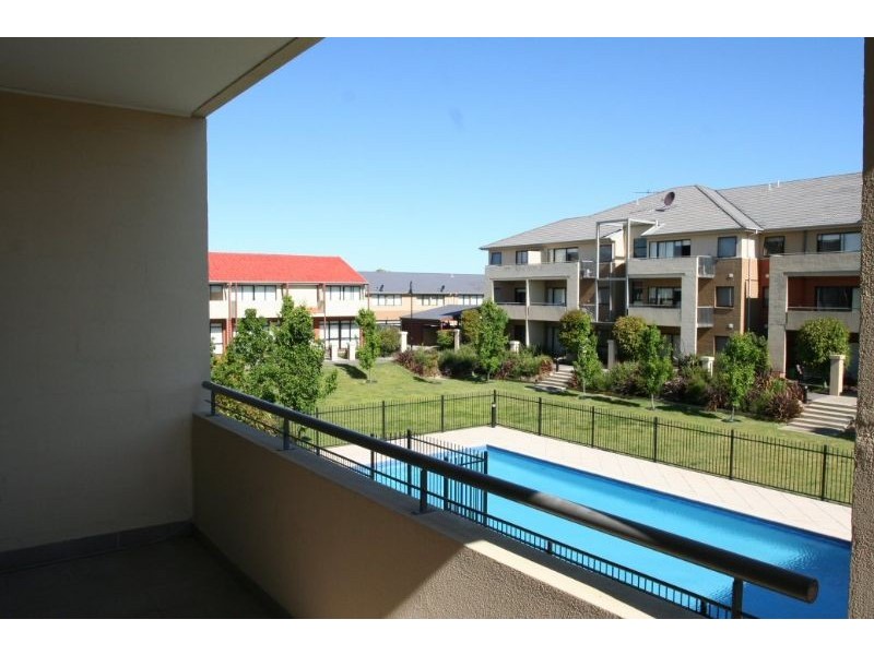 11/2 Monash Green Drive, Clayton VIC 3168