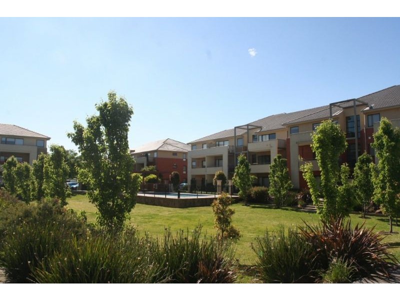 11/2 Monash Green Drive, Clayton VIC 3168