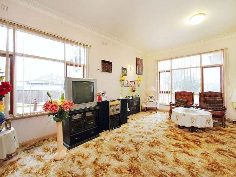 51 Harlington Street, Clayton VIC 3168