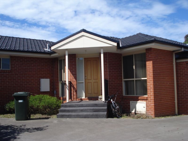 2/9 Fortuna Street, Clayton VIC 3168