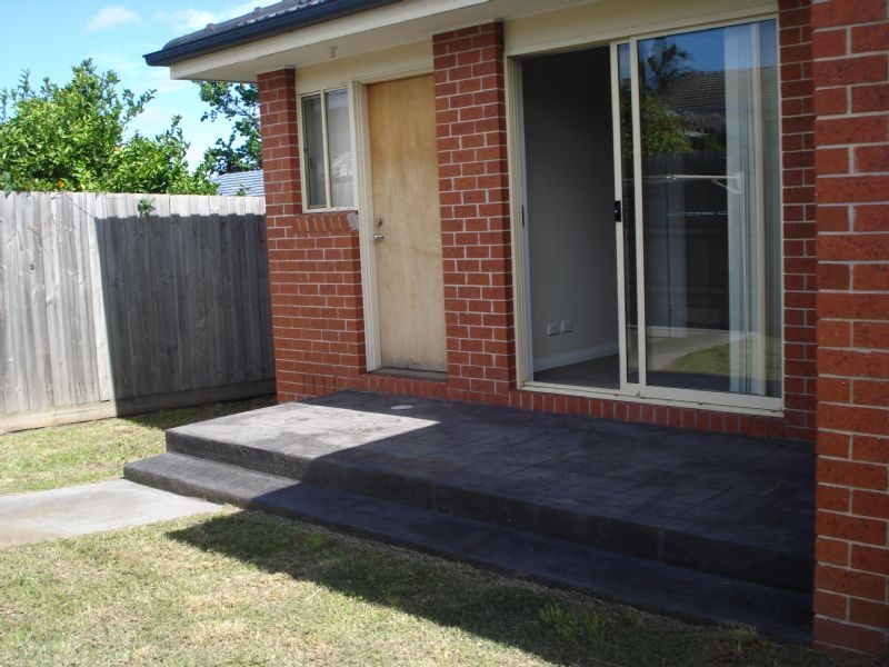 2/9 Fortuna Street, Clayton VIC 3168