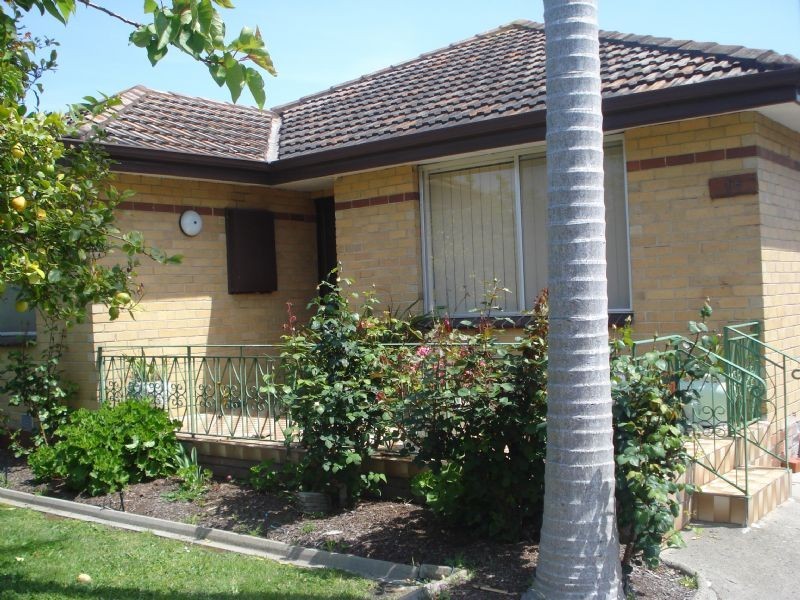18 Helena Street, Clayton VIC 3168