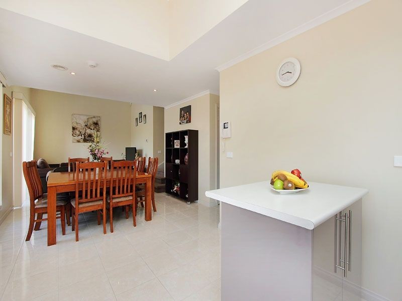 2/19 Third Street, Clayton South VIC 3169