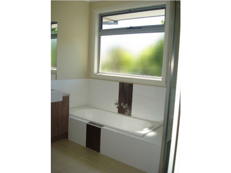 2/30 Andrew Street, Oakleigh VIC 3166