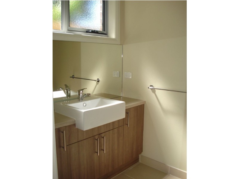 2/30 Andrew Street, Oakleigh VIC 3166