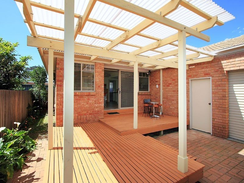 2/1 Beleura Grove, Clayton VIC 3168