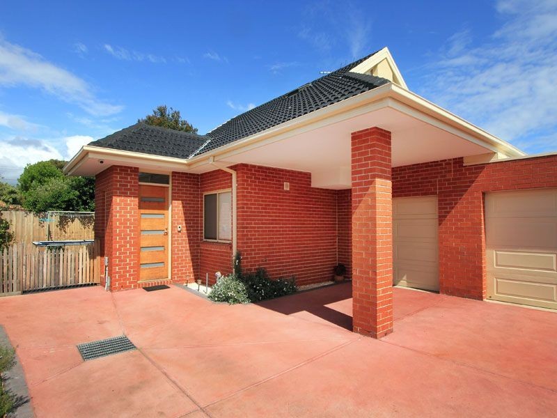 2/19 Third Street, Clayton VIC 3168