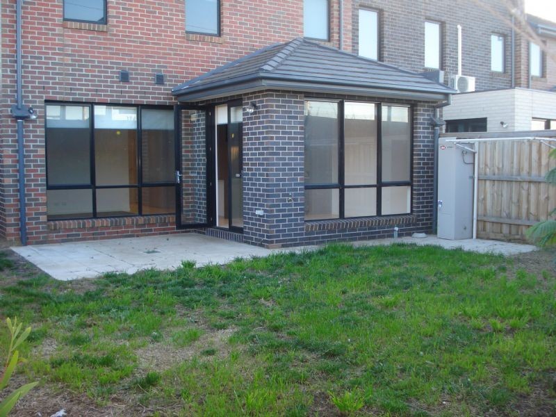 15 Autumn Terrace, Clayton South VIC 3169