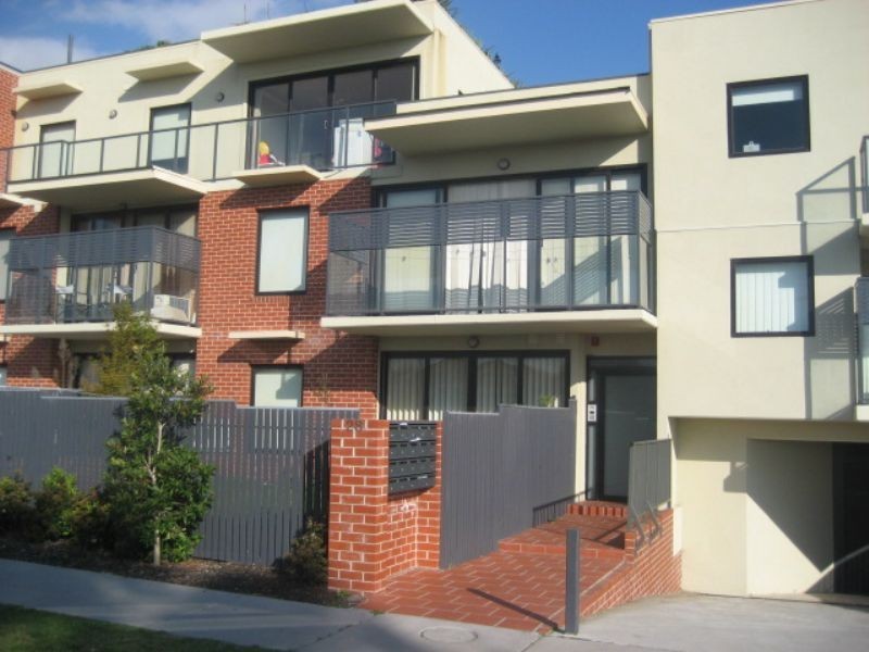 10/28 Burton Ave, Clayton VIC 3168