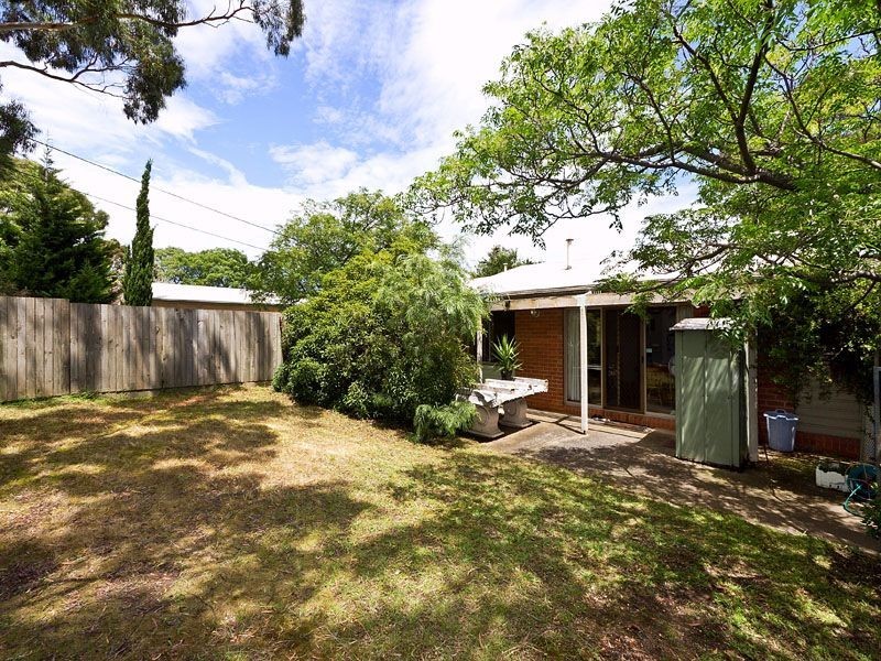 12 Wellington Road, Clayton VIC 3168