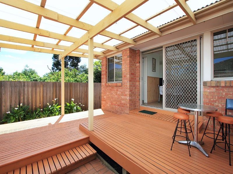 2/1 Beleura Grove, Clayton VIC 3168