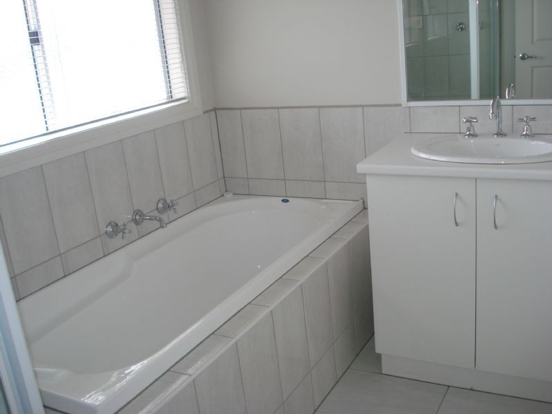 2/39 Main Road, Clayton South VIC 3169