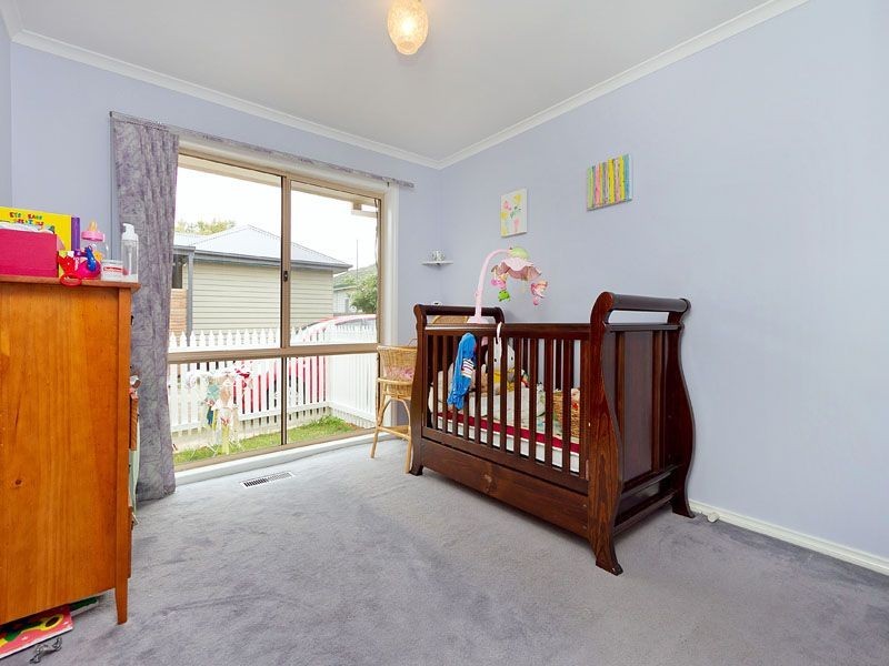 2/18 Thompson Street, Clayton VIC 3168