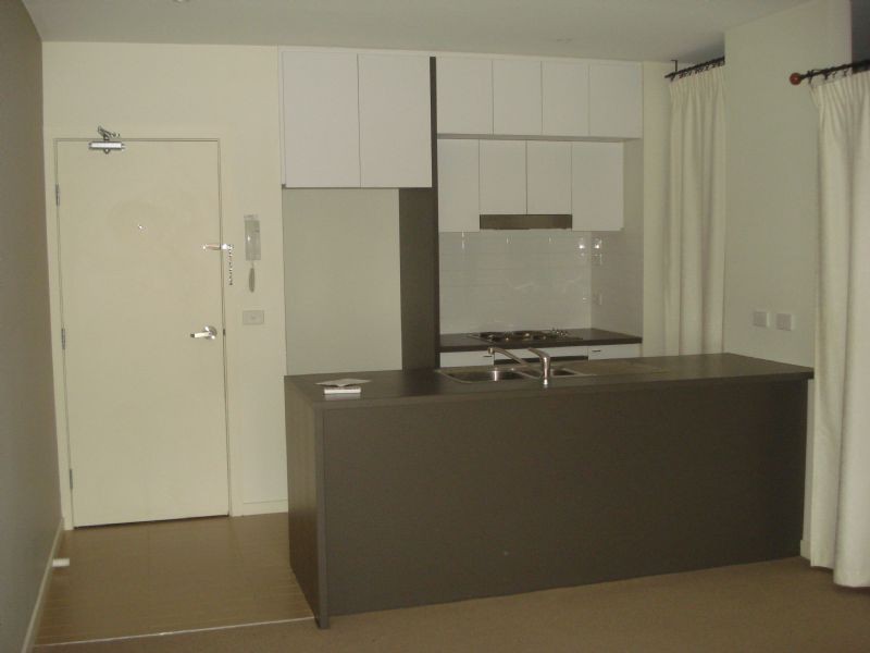 31/1 Greenfield Drive, Clayton VIC 3168