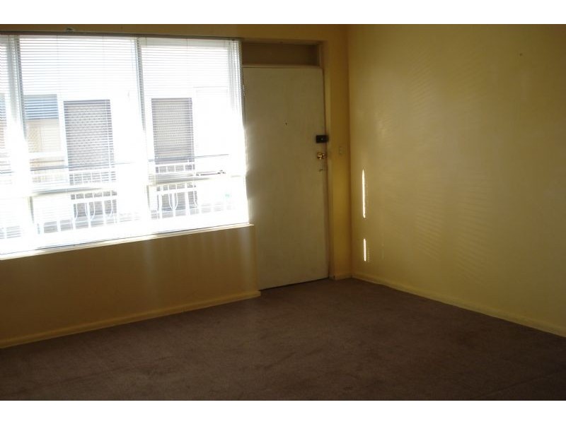 20/4 Wando Grove, St Kilda East VIC 3183