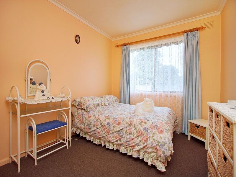 2 Dorothy Court, Clayton South VIC 3169